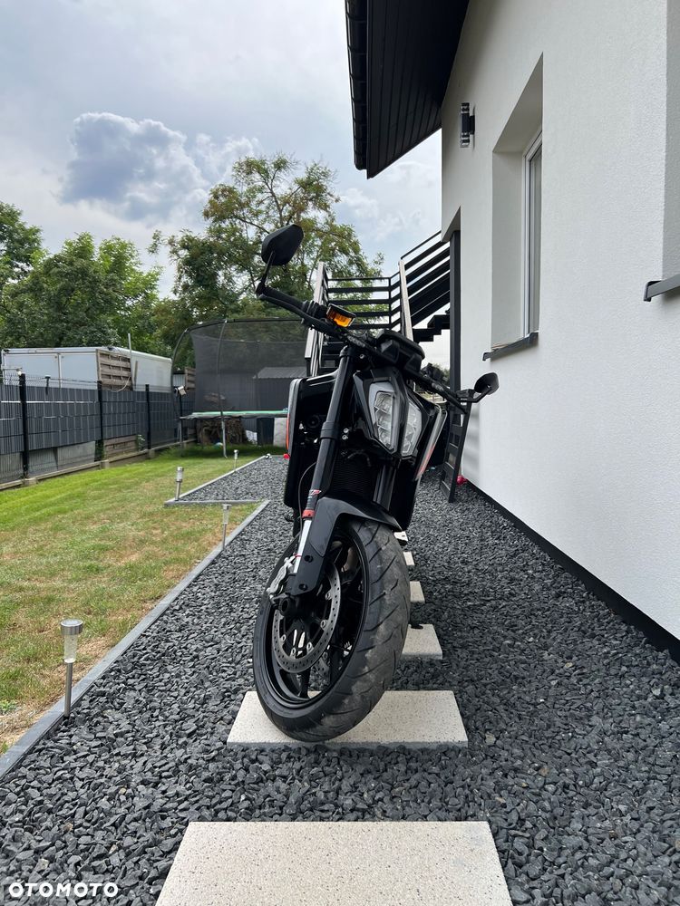 KTM Duke - 19