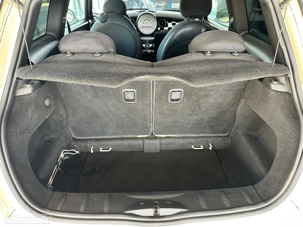 MINI 3 Portas Cooper D - 20