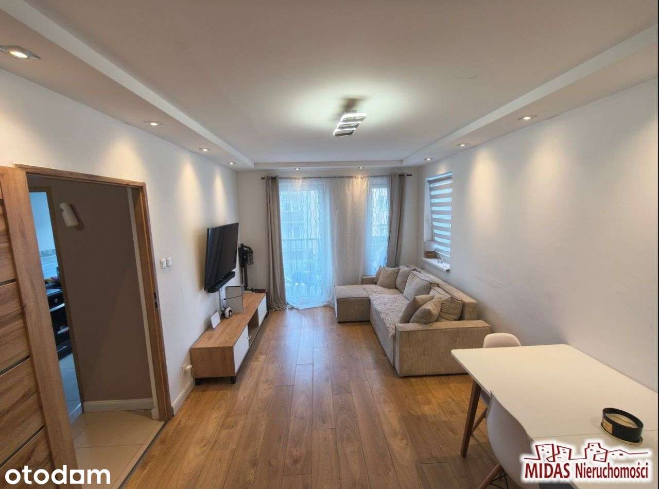 45,50m2, 2 pokoje, balkon, 1 piętro, Oś.Zamknięte