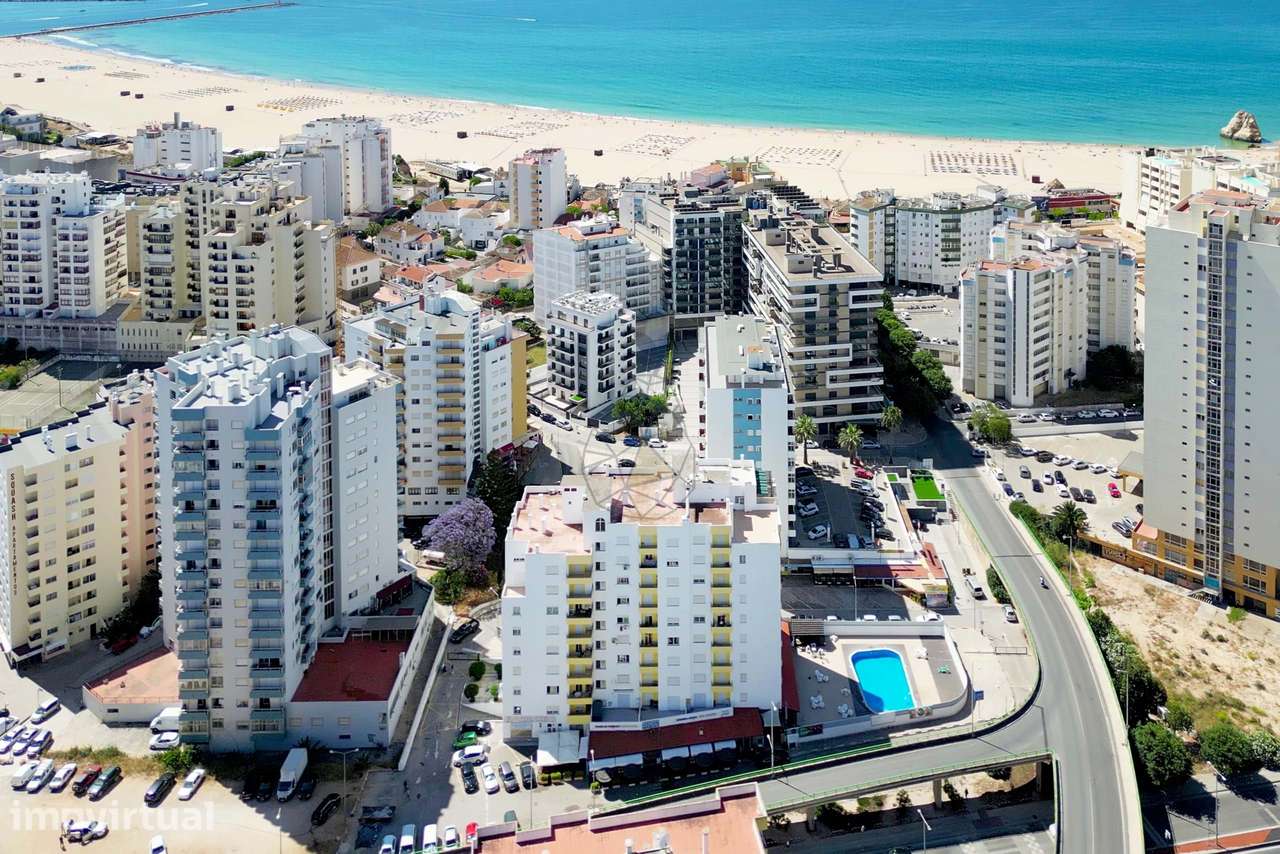 Restaurante em funcionamento Localizado na Praia da Rocha - Grande imagem: 5/35