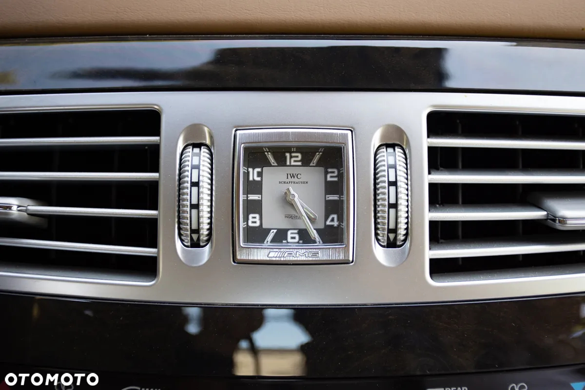 Mercedes-Benz CL 63 AMG 7G-TRONIC - 21
