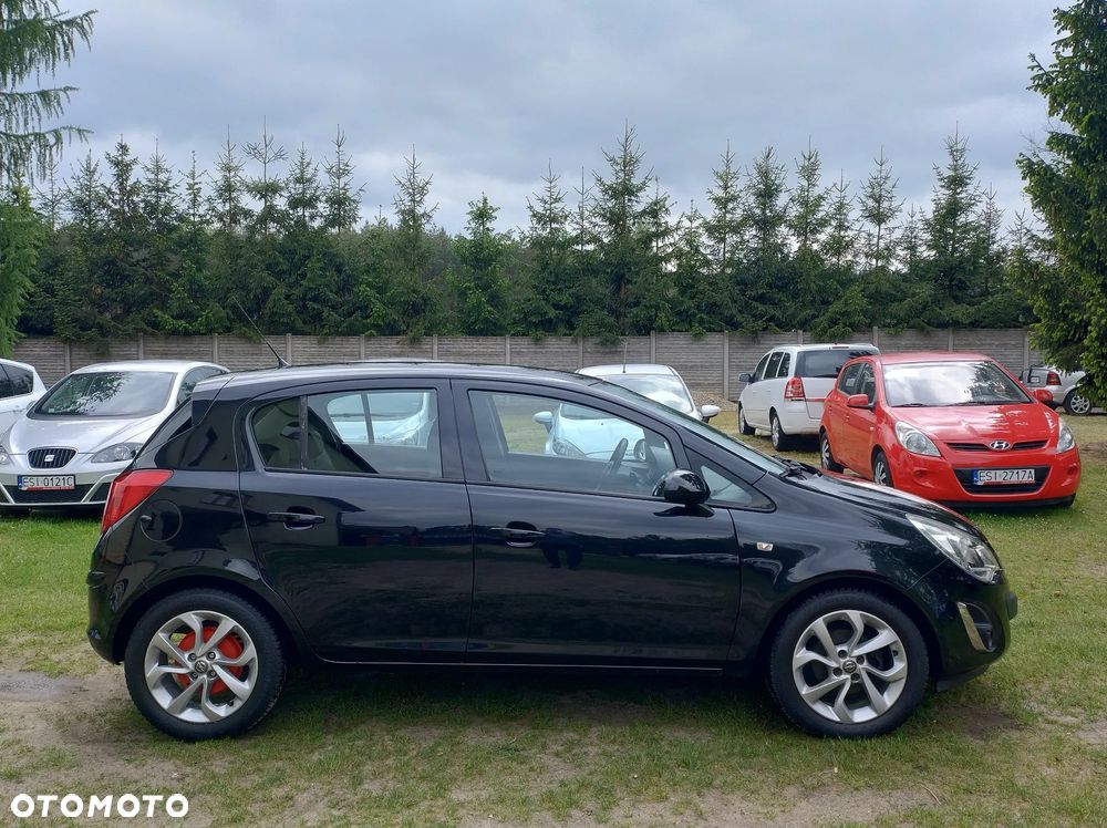 Opel Corsa 1.4 16V Cosmo - 14