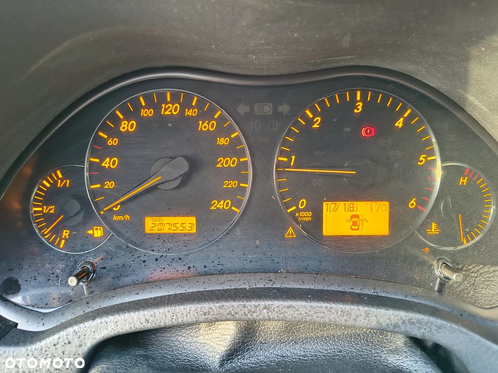 Toyota Avensis 2.0 D-4D Sol - 14