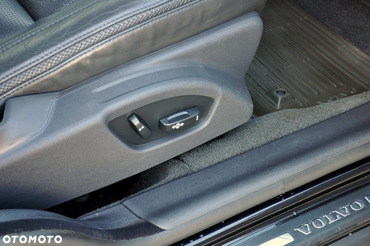 Volvo XC 70 - 19