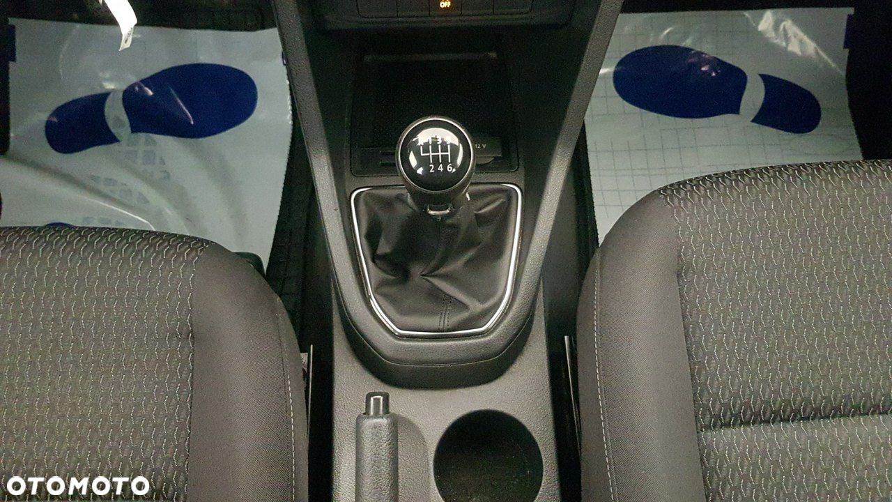Volkswagen Caddy - 29