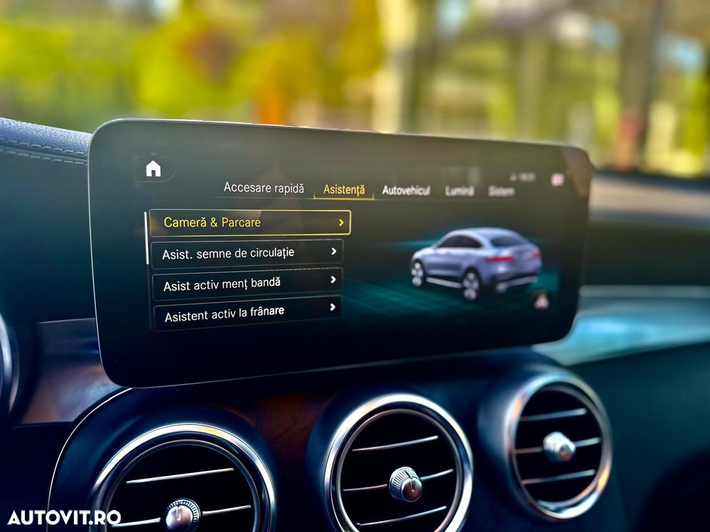 Mercedes-Benz GLC Coupe 220 d 4Matic 9G-TRONIC AMG Line - 28