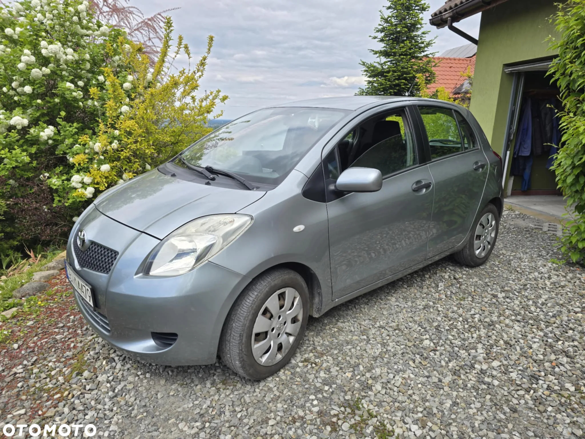 Toyota Yaris - 2