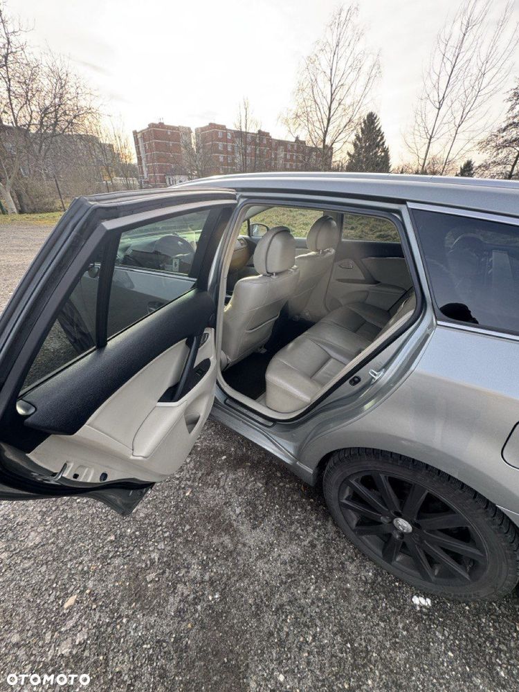 Toyota Avensis 2.0 Sol plus EU5 MS - 14