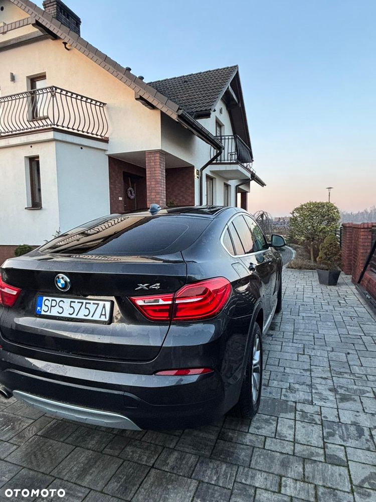 BMW X4 xDrive20i xLine - 4