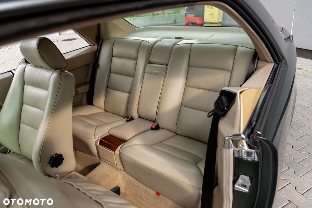 Mercedes-Benz W124 (1984-1993) - 26