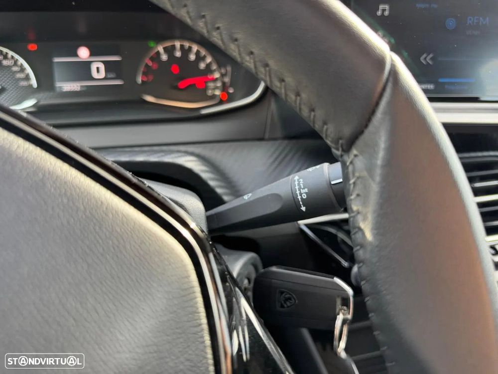 Peugeot 208 - 28