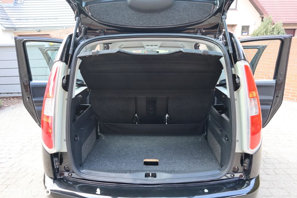 Skoda Roomster 1.6 16V Style - 14