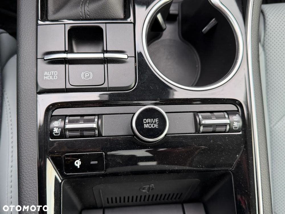 Kia K5 - 40