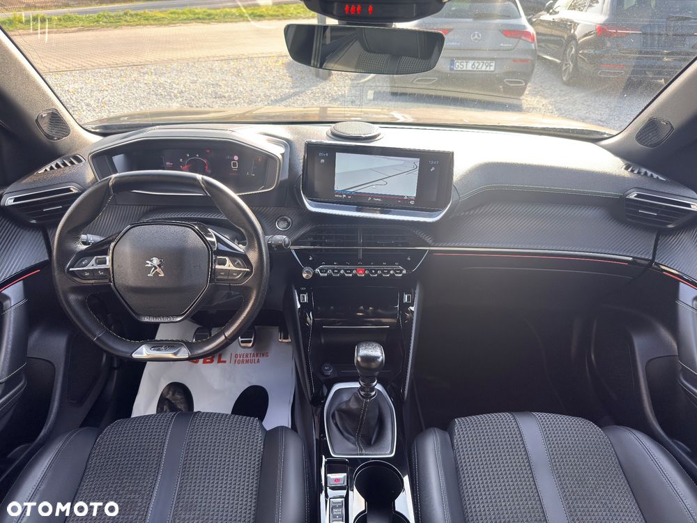 Peugeot 2008 1.5 BlueHDi GT S&S - 12