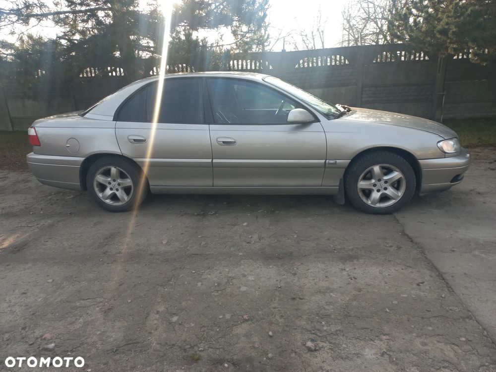 Opel Omega B C lift 2.2 benzyna sedan 02r Z158 - 2