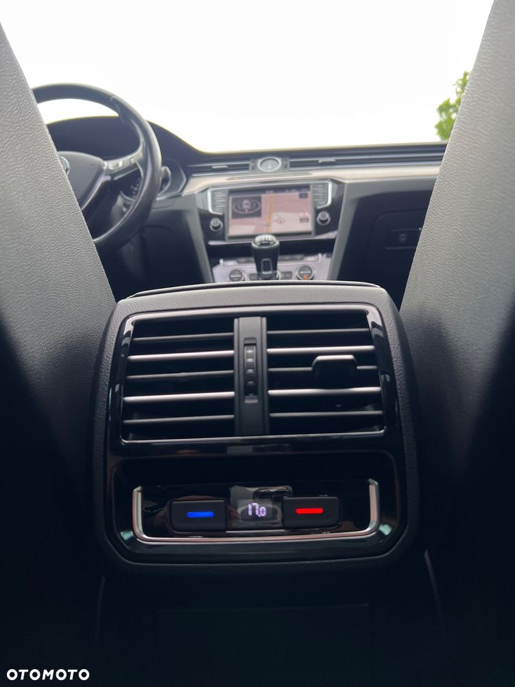 Volkswagen Passat 2.0 TDI (BlueMotion Technology) Trendline - 18