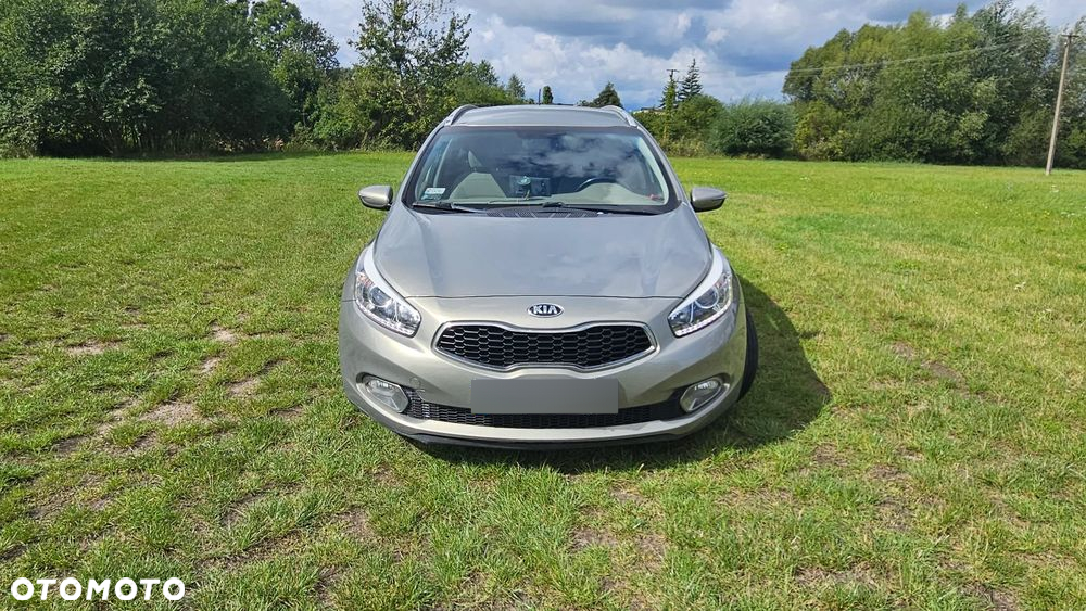 Kia Ceed - 22