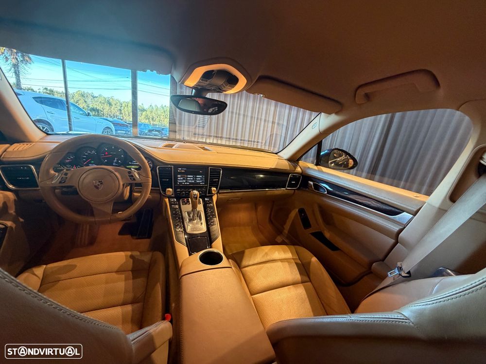 Porsche Panamera Platinum Edition - 32