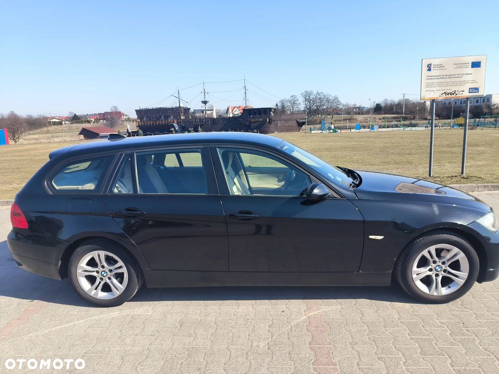 BMW Seria 3 318d DPF - 2