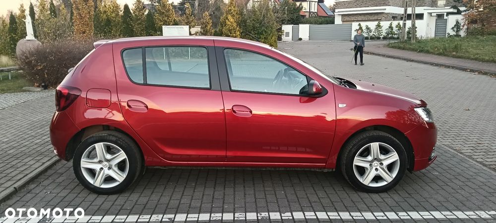 Dacia Sandero 1.2 16V 75 Laureate - 2