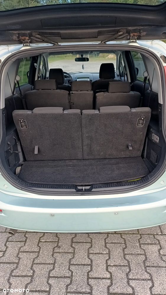 Mazda 5 - 15