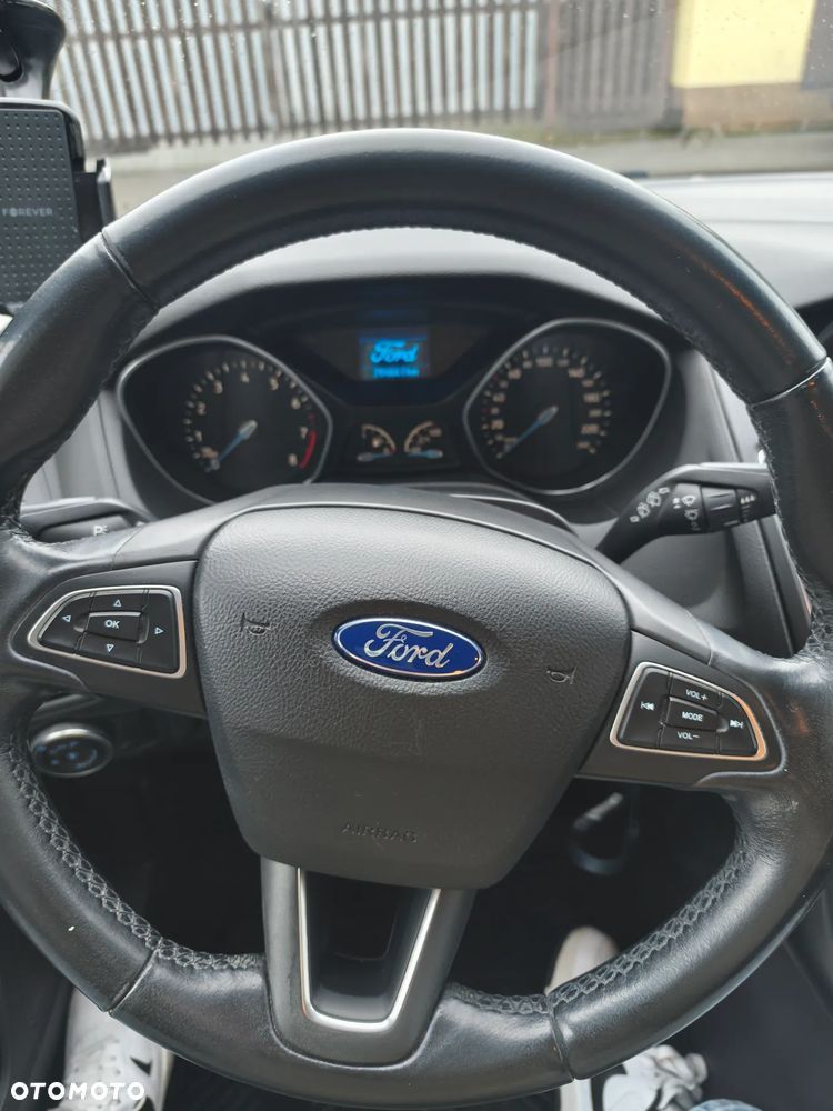 Ford Focus - 10