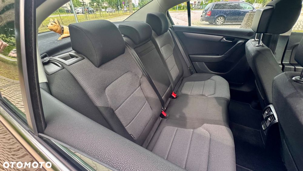 Volkswagen Passat 1.8 TSI Exclusive - 9