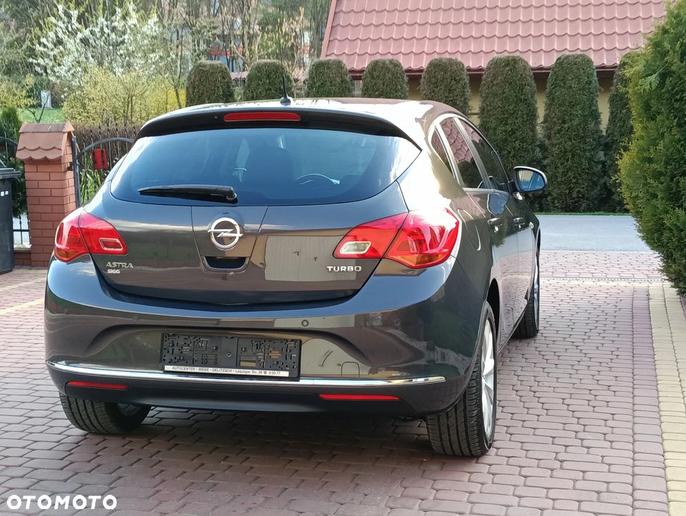 Opel Astra 1.4 T Enjoy - 4