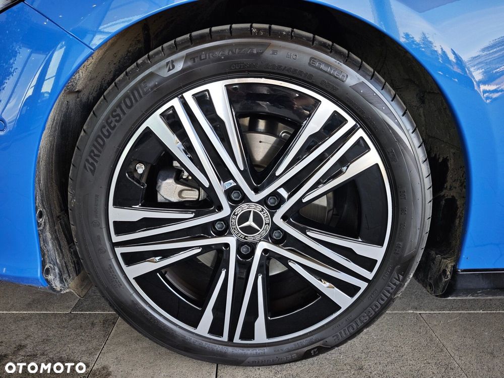 Mercedes-Benz CLA - 8