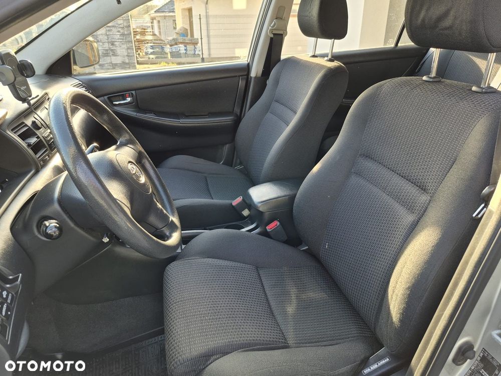Toyota Corolla 1.6 VVT-i Terra - 8