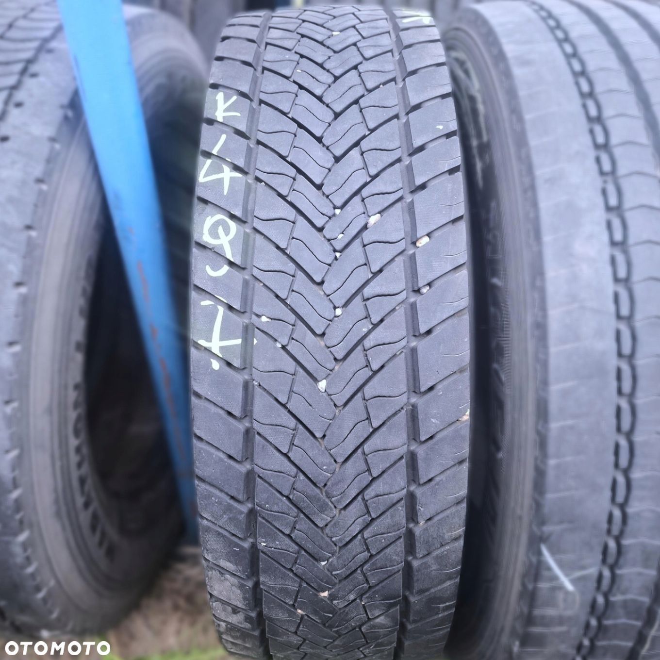 Opona ciężarowa 305/70R22.5 Goodyear KMAX D, NAPĘDOWA 13mm idK497 - 1