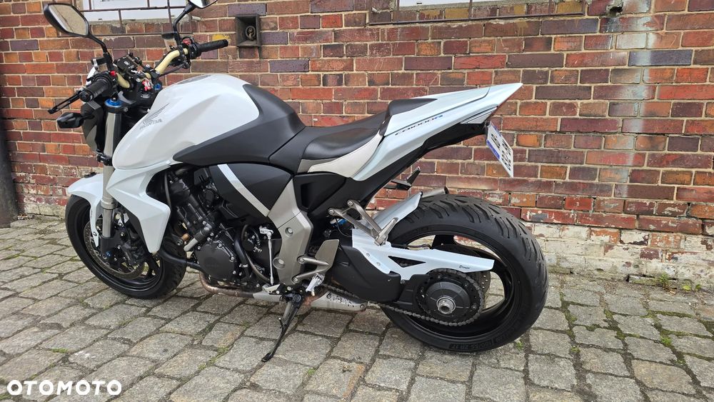 Honda CB - 8