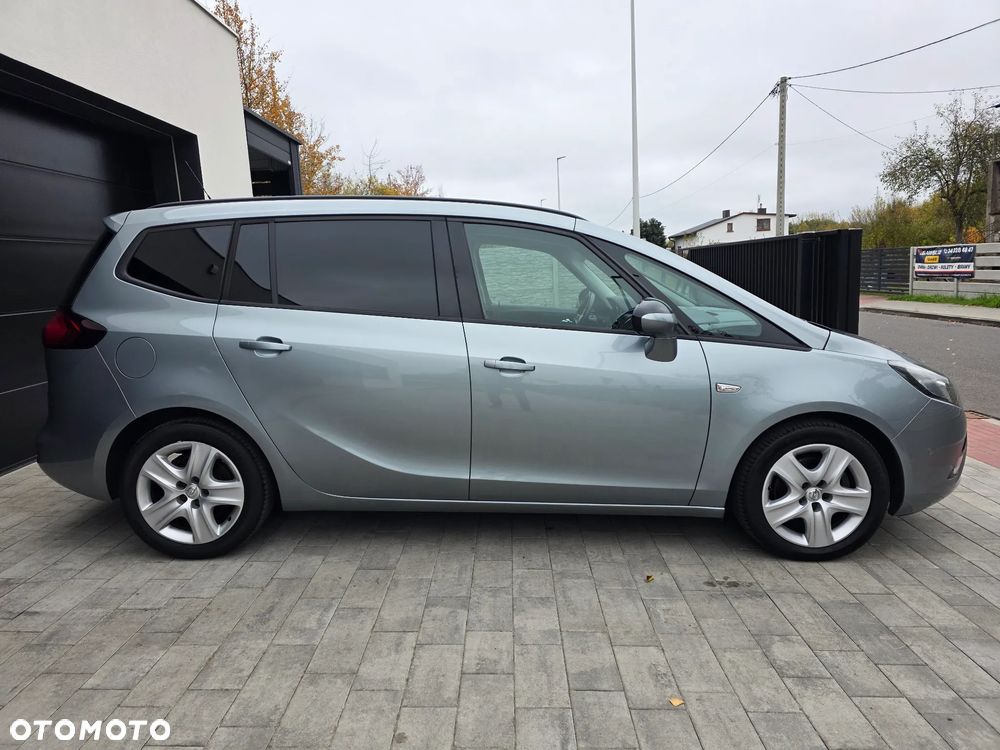 Opel Zafira 2012
