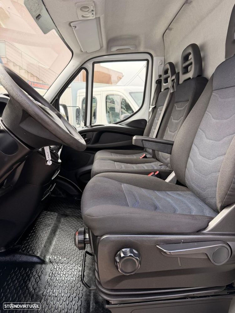 Iveco Daily 35-180 - 3.0 Rodado Duplo - 13