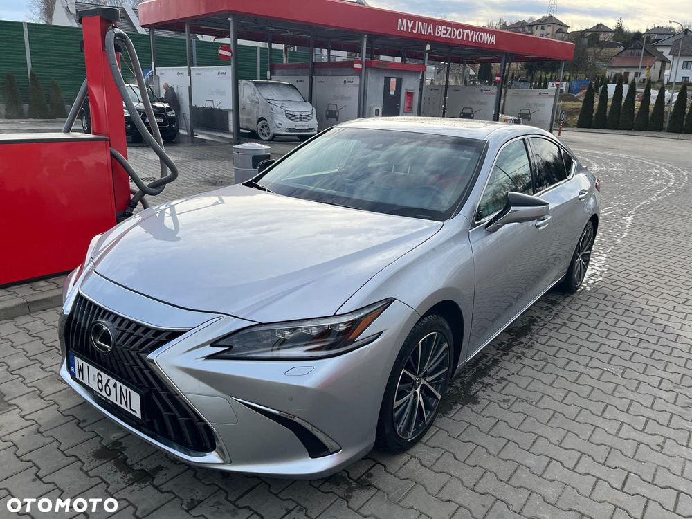 Lexus ES - 2