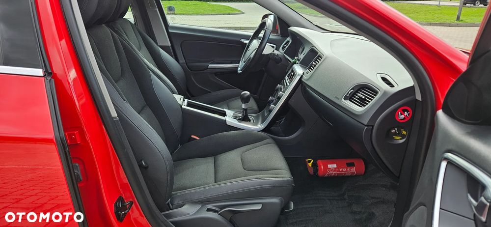 Volvo S60 T3 Summum - 6