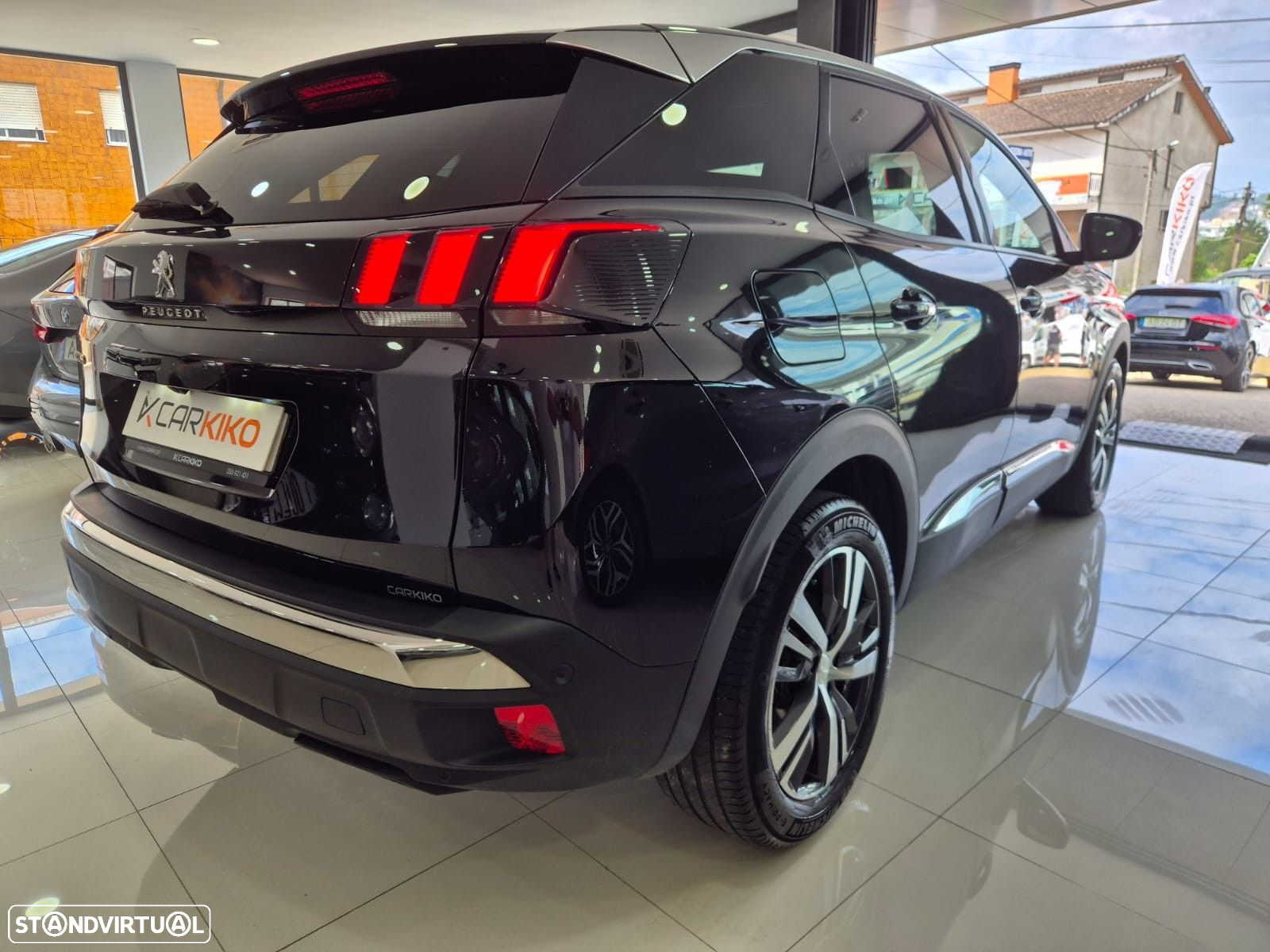 Peugeot 3008 1.5 BlueHDi Allure EAT8 - 5