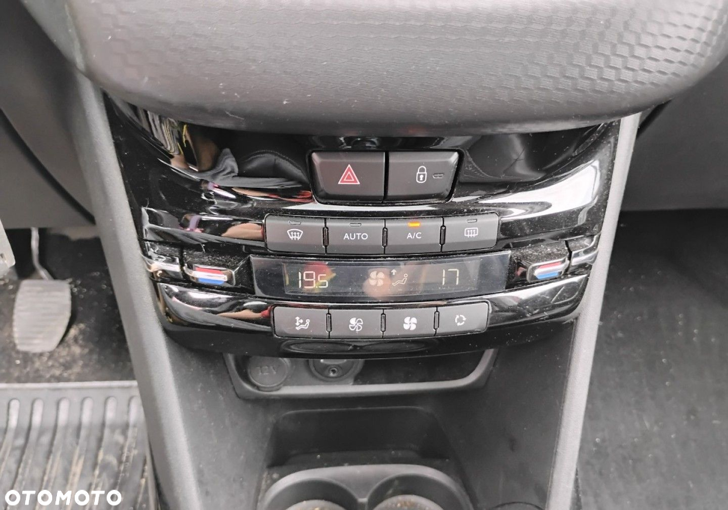 Peugeot 2008 - 16