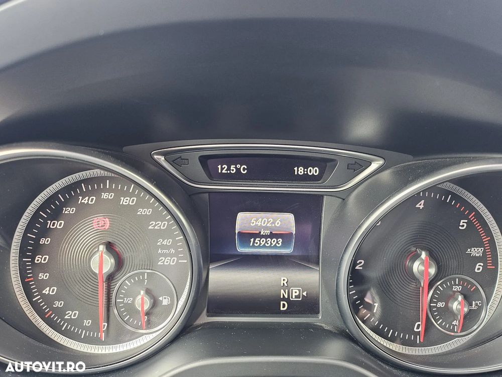 Mercedes-Benz GLA 220 d 4MATIC 7G-DCT AMG Line - 17