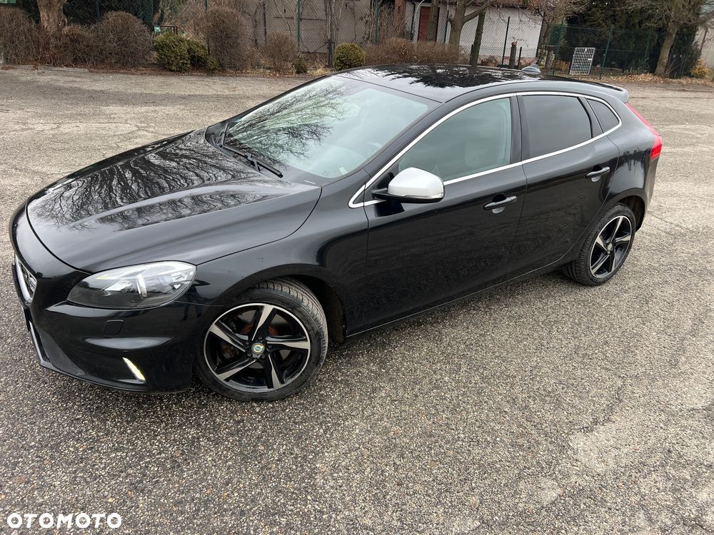 Volvo V40 D3 R Design - 12