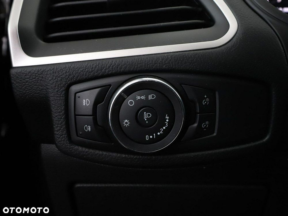 Ford S-Max 2.0 TDCi Trend - 29