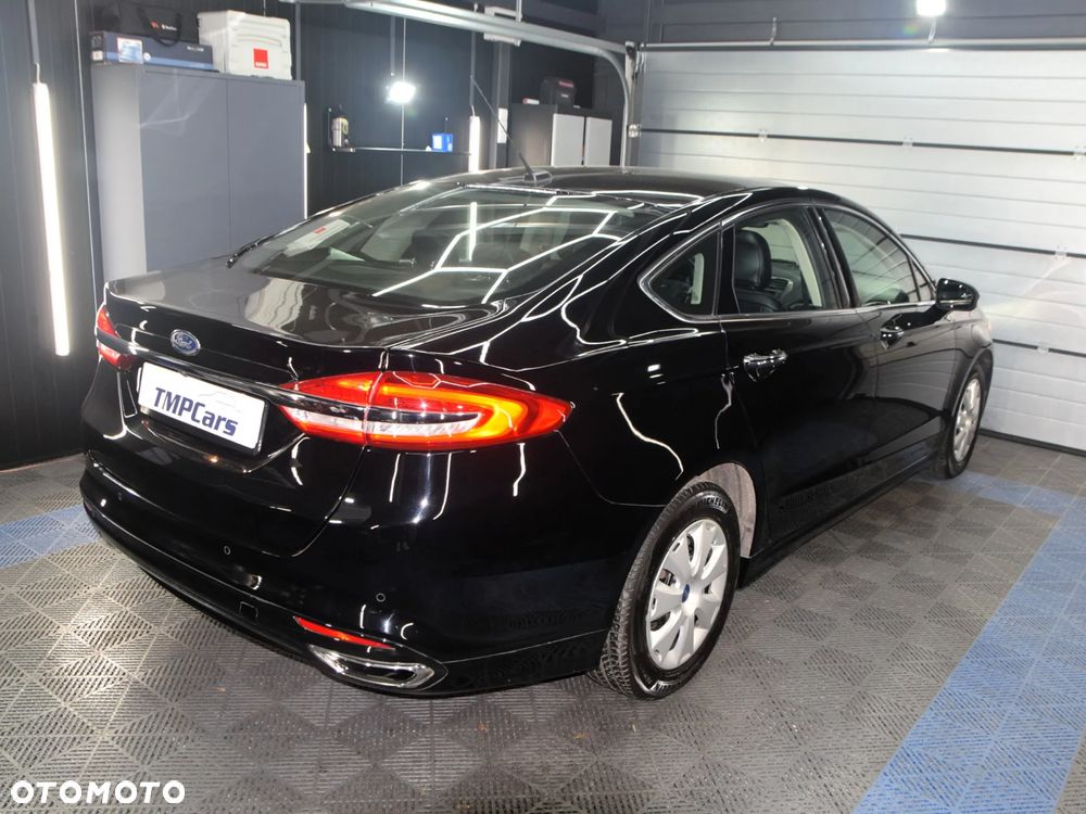 Ford Fusion 2.0 EcoBoost Titanium - 30
