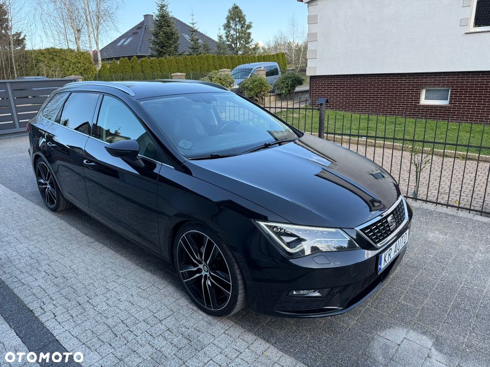 Seat Leon 2.0 TDI DPF DSG Xcellence - 32