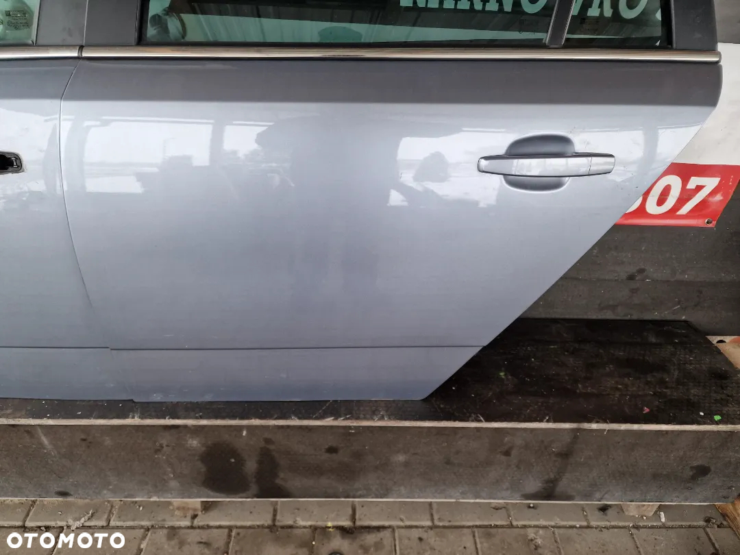 Drzwi LEWY PRZÓD  TYŁ OPEL Astra H KOMBI Z163 - 6