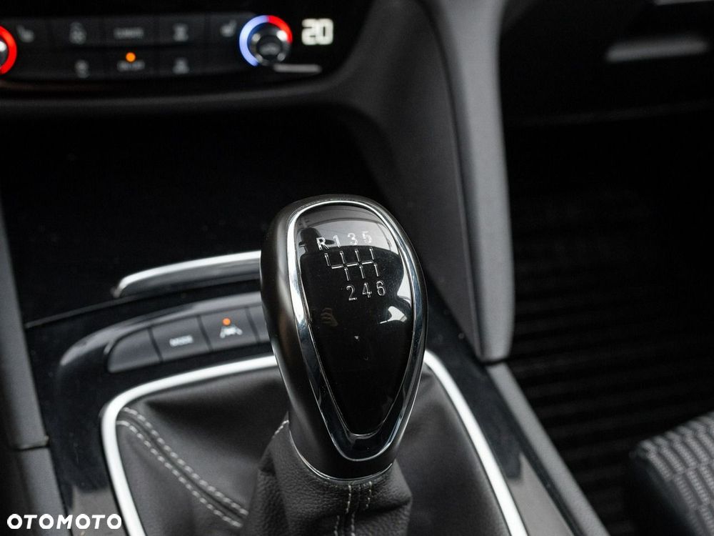 Opel Insignia 2.0 CDTI Business Elegance S&S - 16