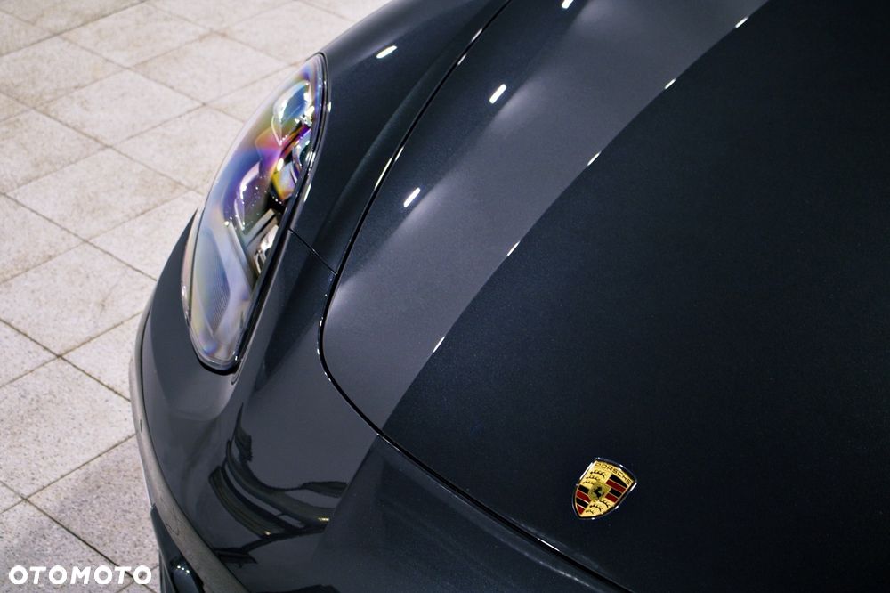 Porsche Panamera 4 E-Hybrid Platinum Edition - 2