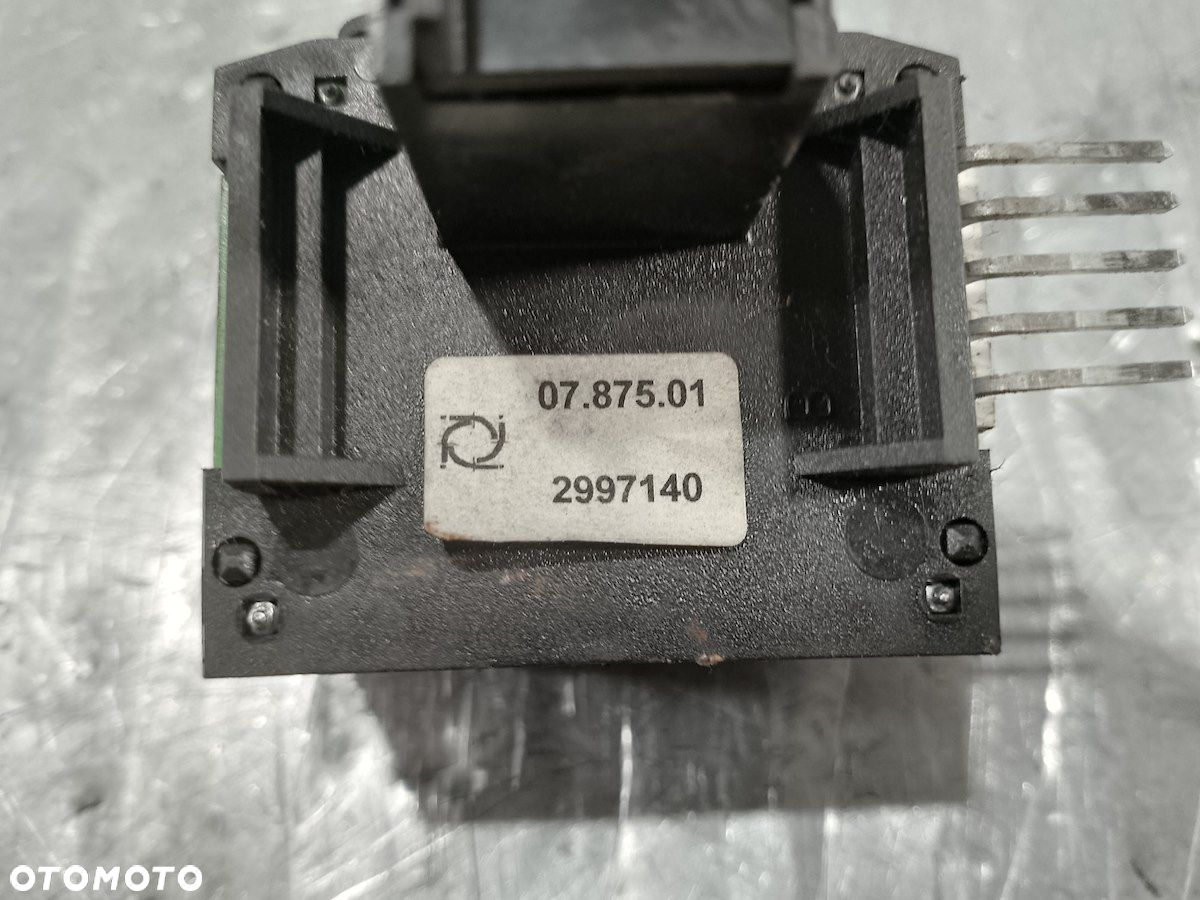 PRZEŁĄCZNIK ŚWIATEŁ IVECO DAILY II 2997140 - 5