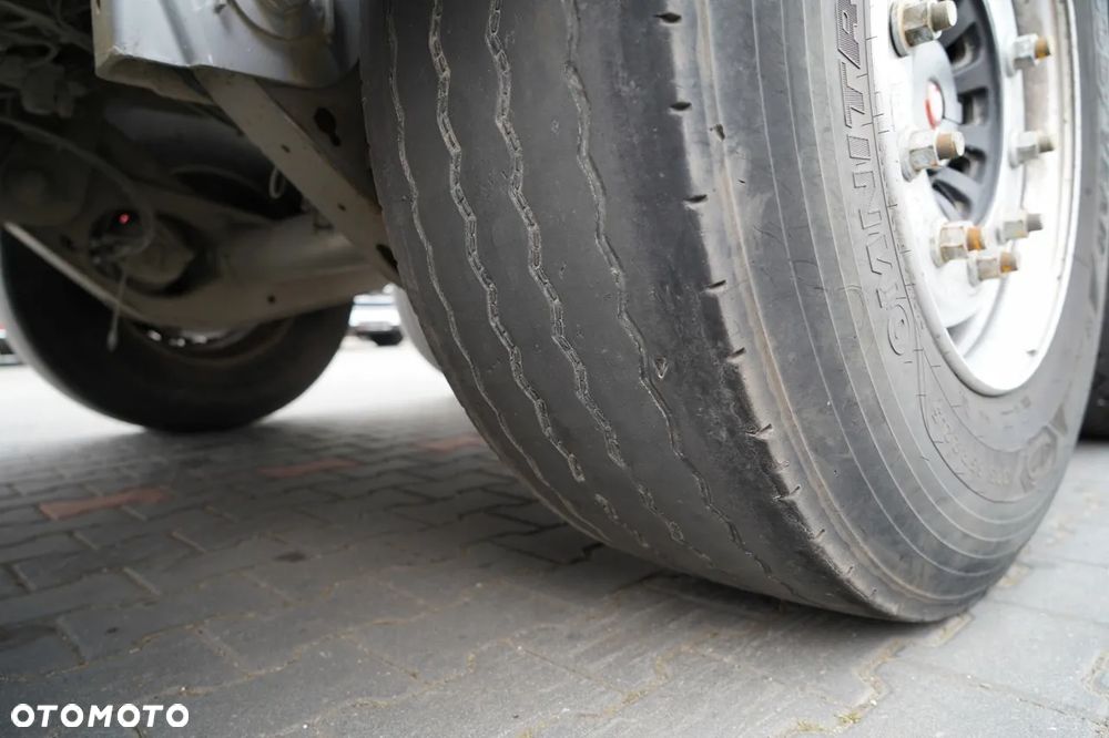 Stas WYWROTKA / 26m3 / ALUMINIOWA / OŚ PONOSZONA / SKRĘTNA  / OSIE SAF - 17