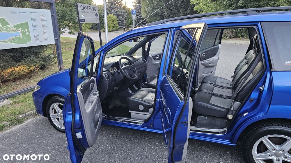 Mazda Premacy - 4