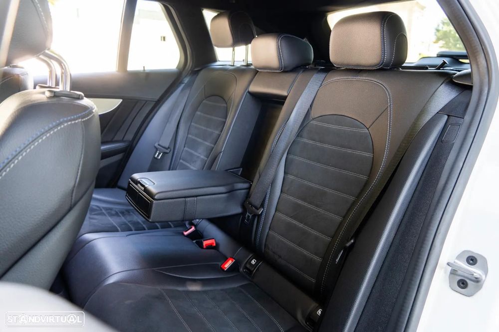 Mercedes-Benz C 300 de AMG Line - 46
